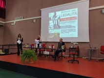 da sx Prof.ssa Maria Gemelli, Prof.ssa Rita Maria Tenaglia e Gen. Giuseppe Morabito